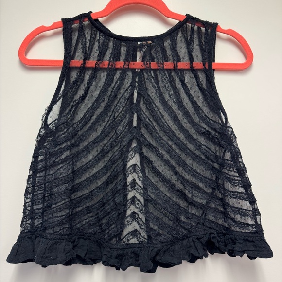 Free People She's A Doll Top Tank Top Back Buttons Black Lace Ruffle Hem Size S - Picture 3 of 8